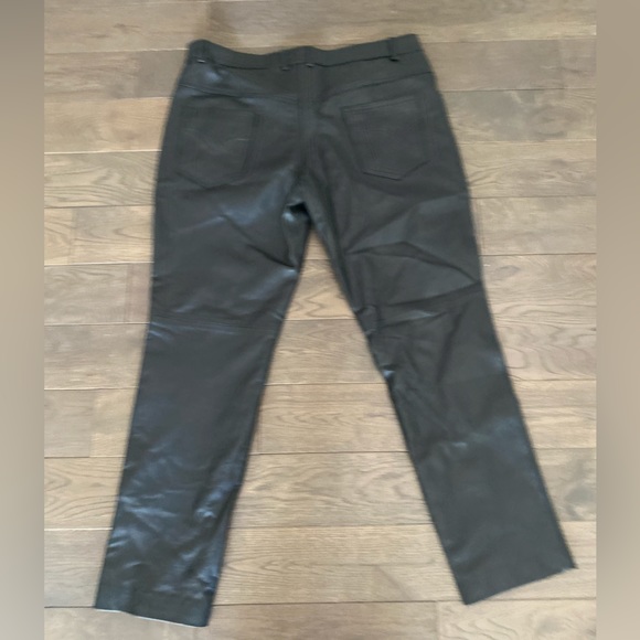 Men's ZippiLeather Pants. 100% leather. Size 40 waist. 40 length. Stand out!